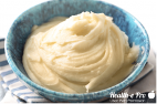 Bowl of mashed potatoes