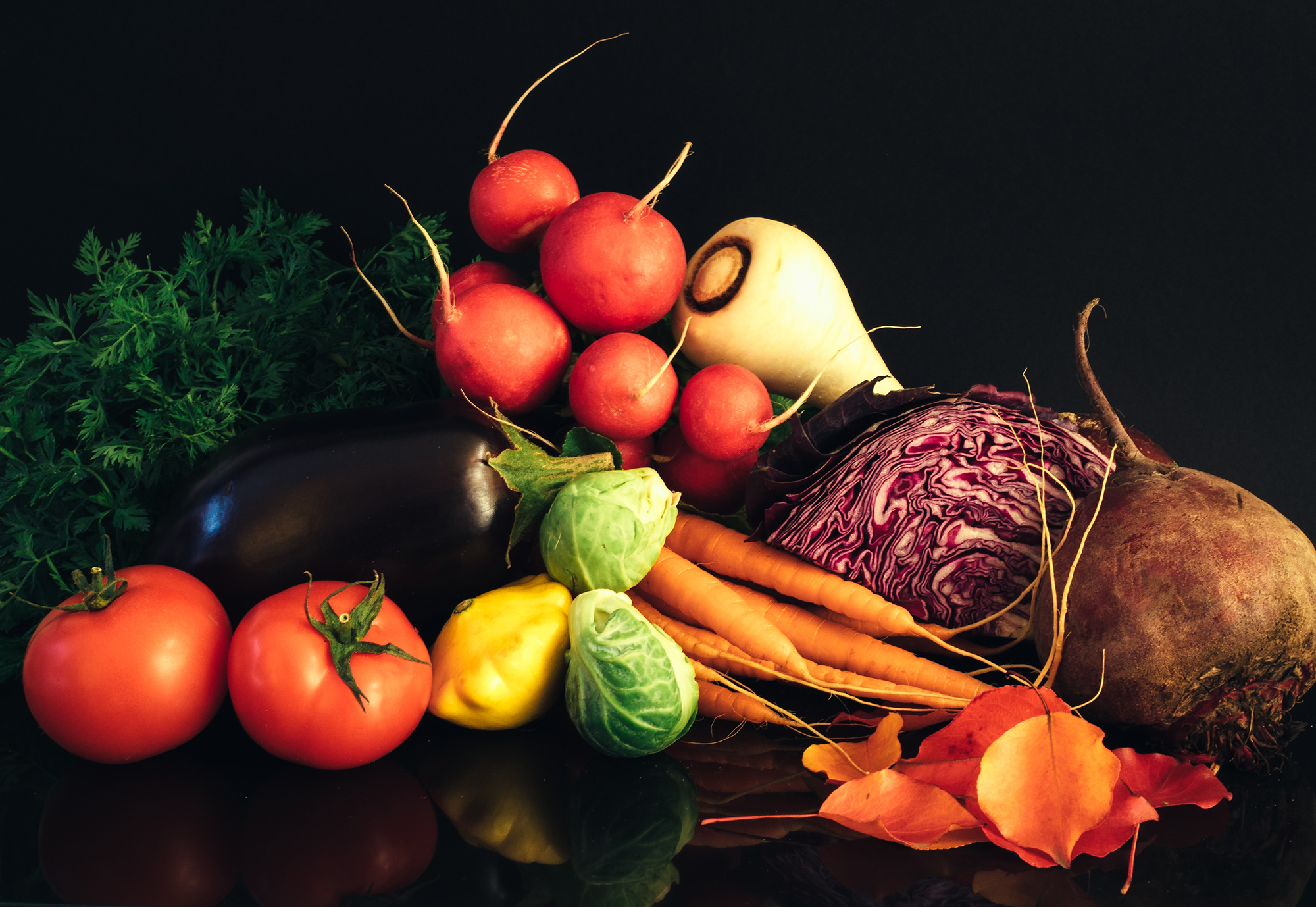 Vegetables in a group. Photo by Sharon Pittaway on Unsplash